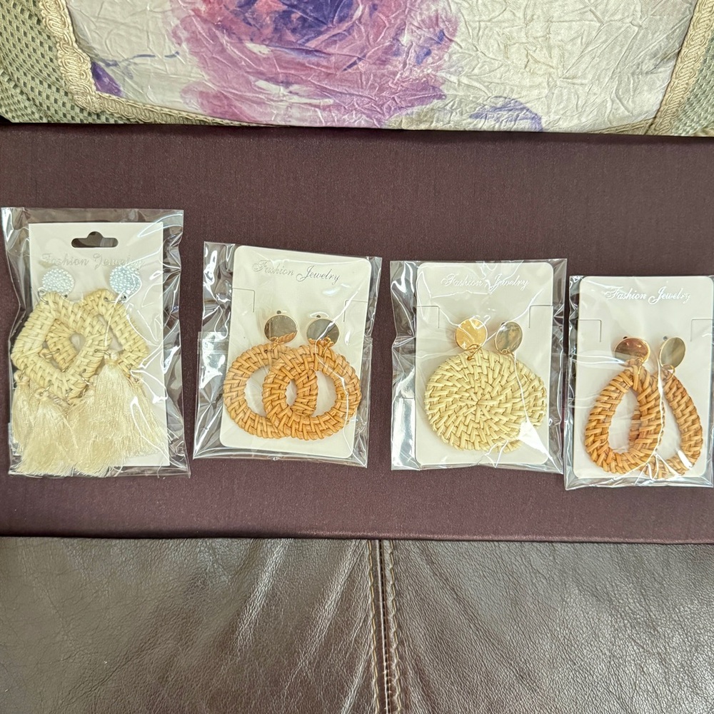 ✅ 4 pairs Dangling Straw Fashion Jewelry
